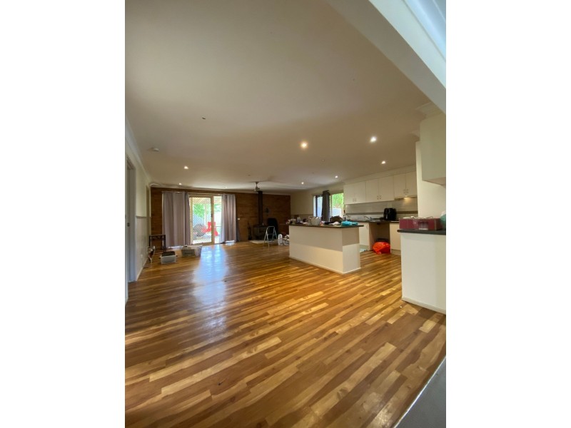 2 Cameron Way, Pakenham VIC 3810