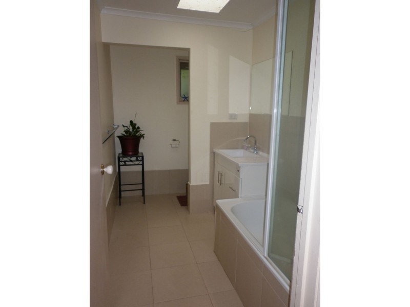 2 Cameron Way, Pakenham VIC 3810