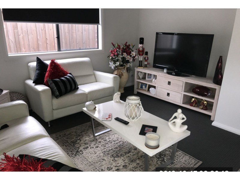 9 Clairwood Avenue, Pakenham VIC 3810