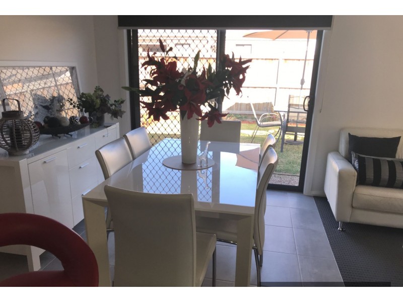 9 Clairwood Avenue, Pakenham VIC 3810