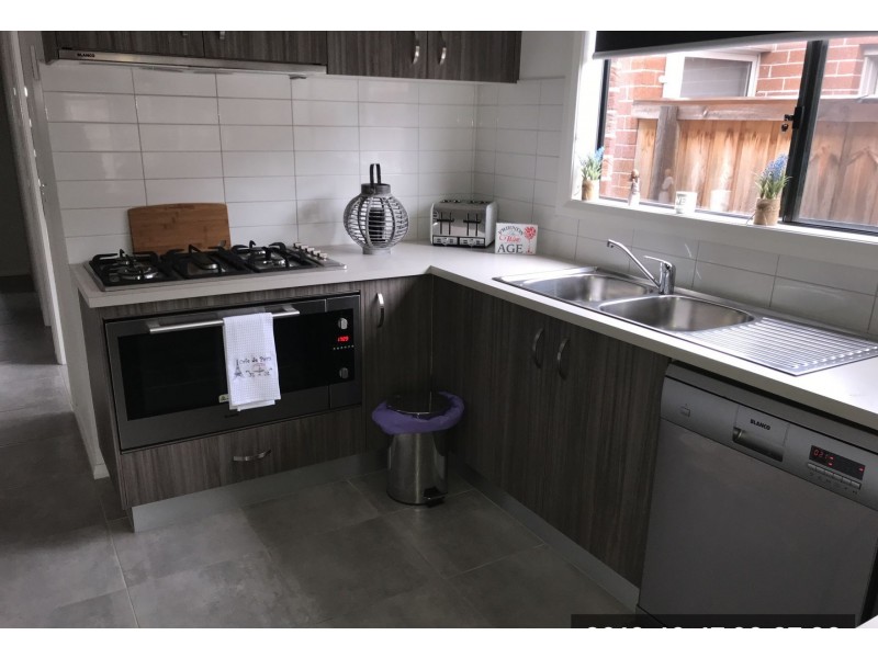 9 Clairwood Avenue, Pakenham VIC 3810