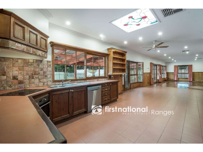 5 Pinnocks Road, Emerald VIC 3782