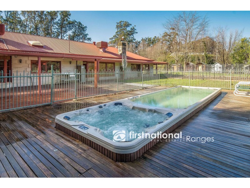 5 Pinnocks Road, Emerald VIC 3782