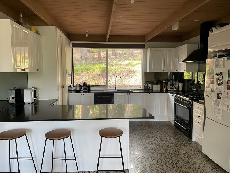 14 Alfred Grove, Emerald VIC 3782