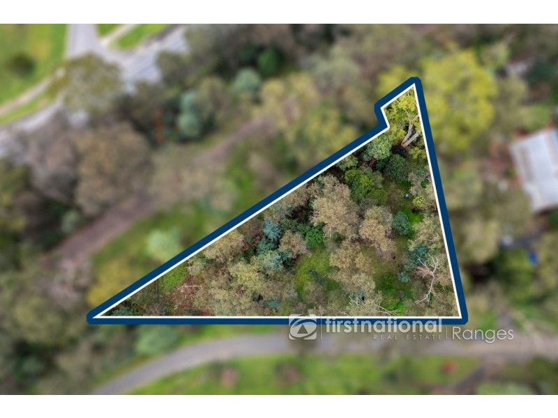 13 Boronia Crescent, Cockatoo VIC 3781