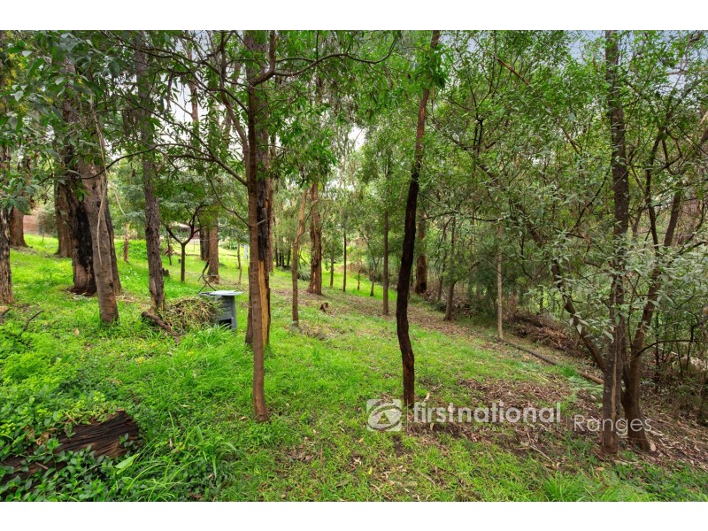 13 Boronia Crescent, Cockatoo VIC 3781