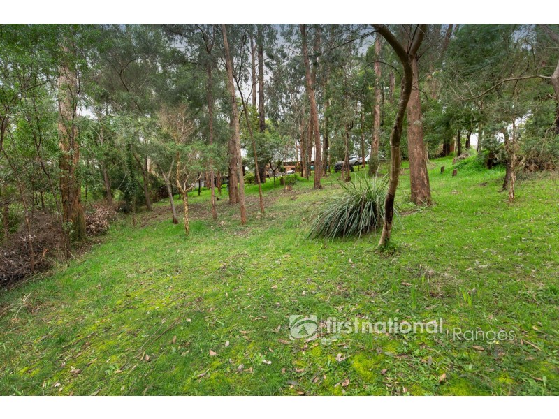13 Boronia Crescent, Cockatoo VIC 3781