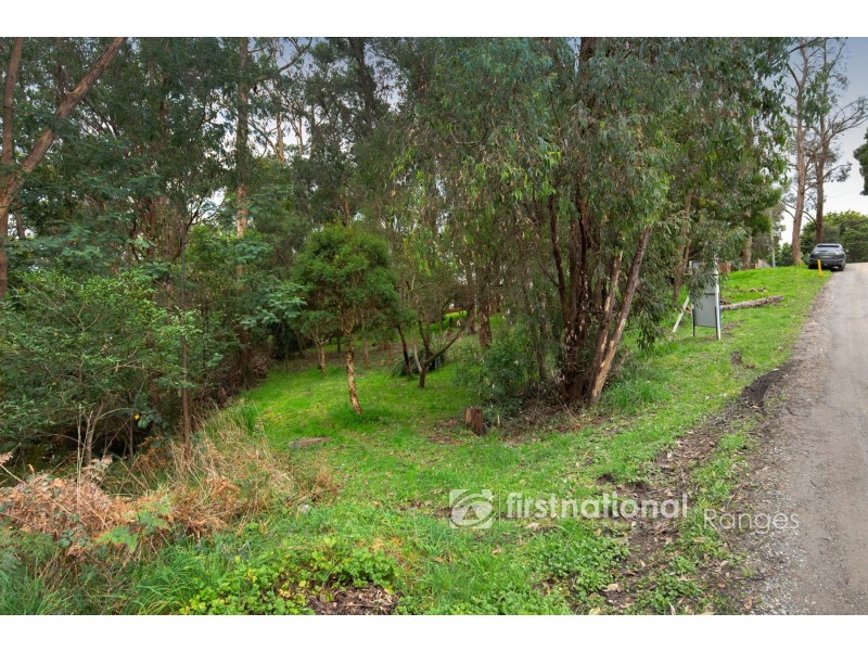 13 Boronia Crescent, Cockatoo VIC 3781