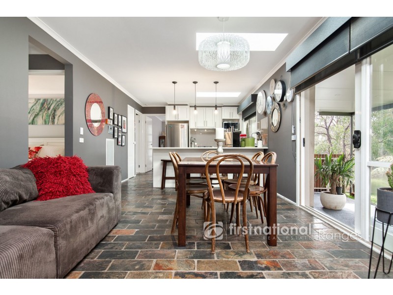 29 Baker Street, Cockatoo VIC 3781