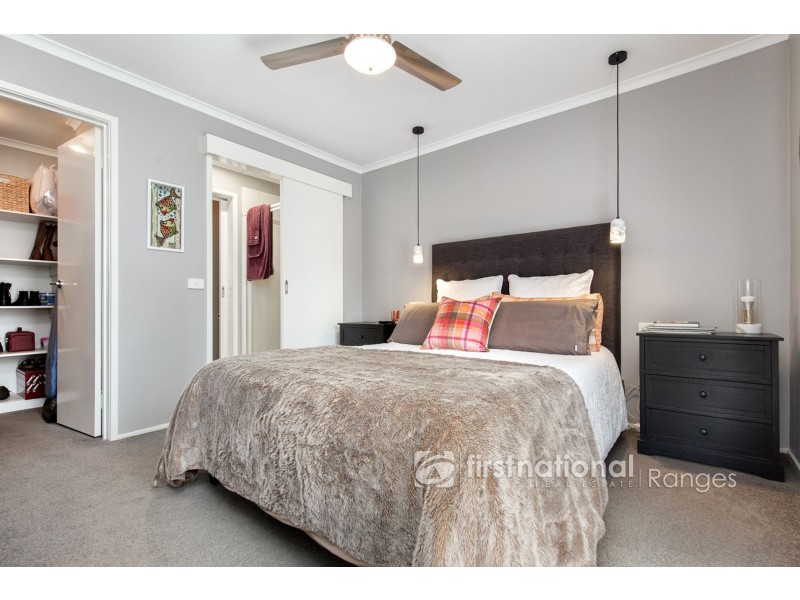 29 Baker Street, Cockatoo VIC 3781