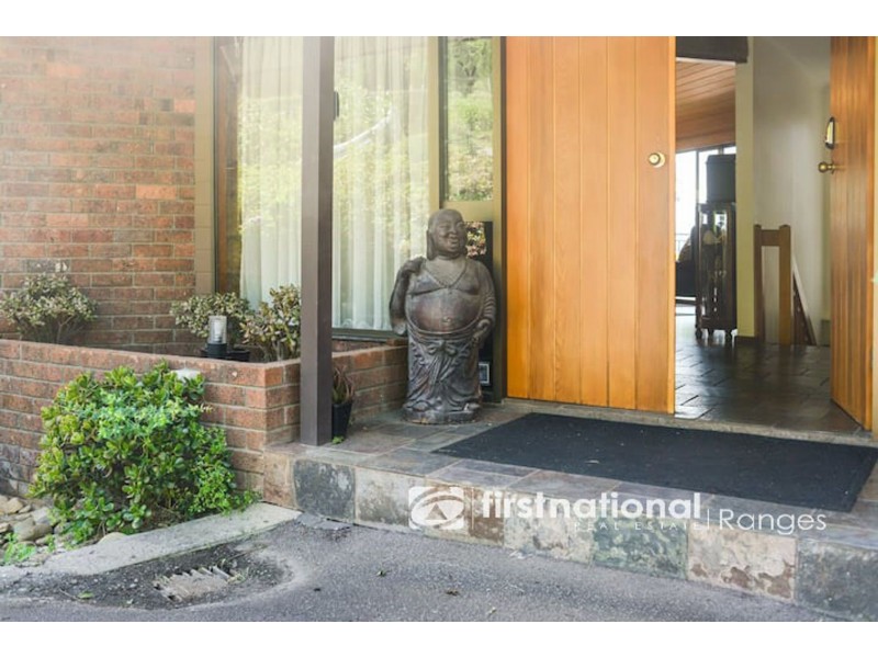 8 Eileen Avenue, Kalorama VIC 3766