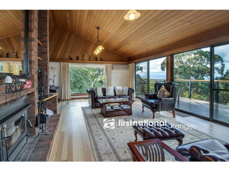 8 Eileen Avenue, Kalorama VIC 3766