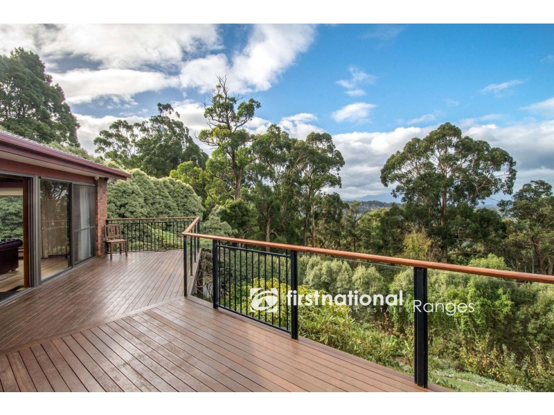 8 Eileen Avenue, Kalorama VIC 3766