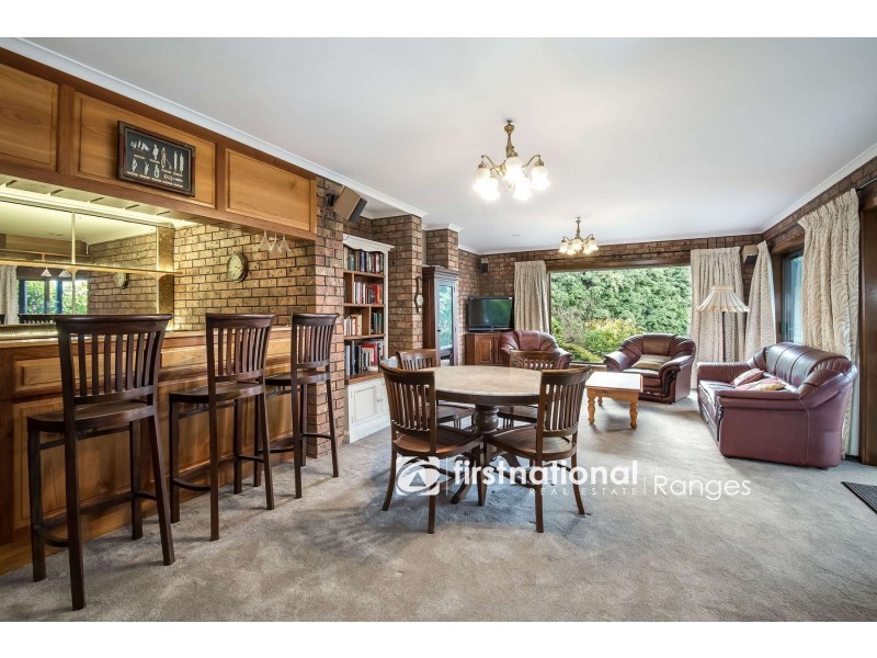 8 Eileen Avenue, Kalorama VIC 3766