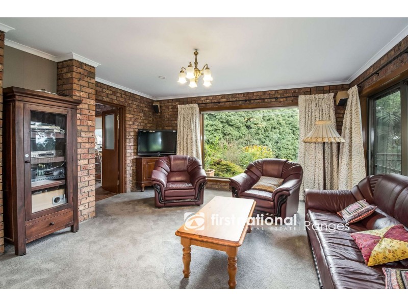 8 Eileen Avenue, Kalorama VIC 3766
