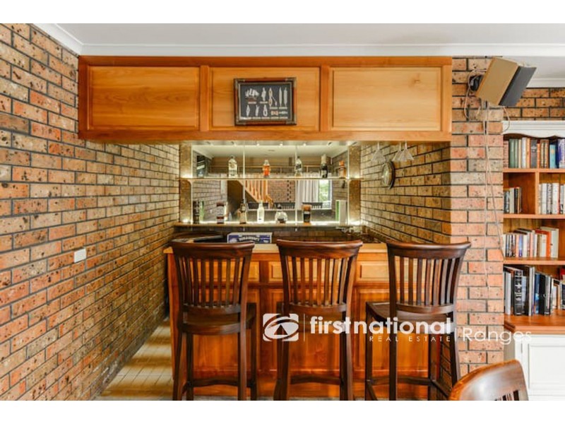 8 Eileen Avenue, Kalorama VIC 3766