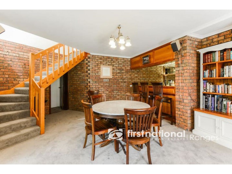 8 Eileen Avenue, Kalorama VIC 3766