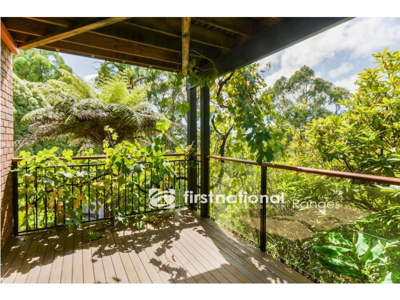 8 Eileen Avenue, Kalorama VIC 3766