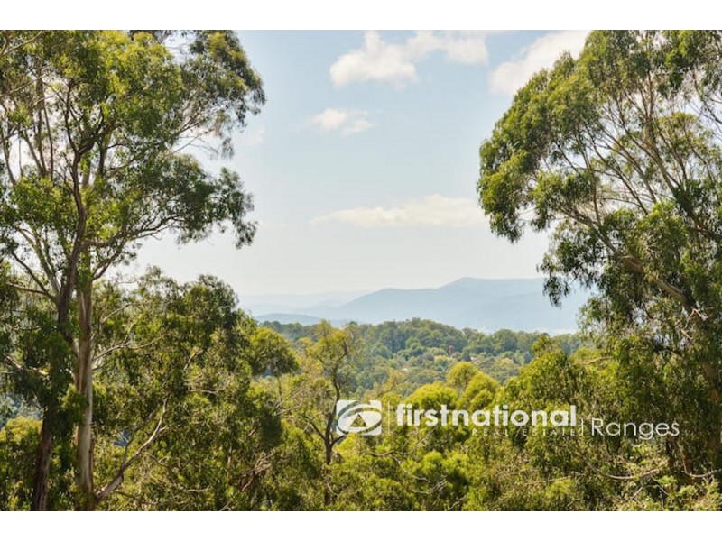 8 Eileen Avenue, Kalorama VIC 3766