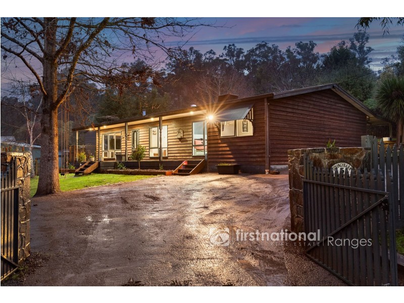 5 Stringybark Road, Cockatoo VIC 3781
