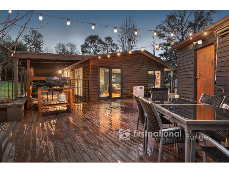 5 Stringybark Road, Cockatoo VIC 3781