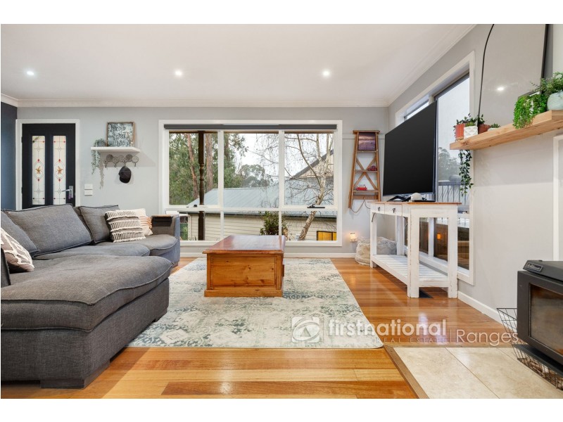 5 Stringybark Road, Cockatoo VIC 3781