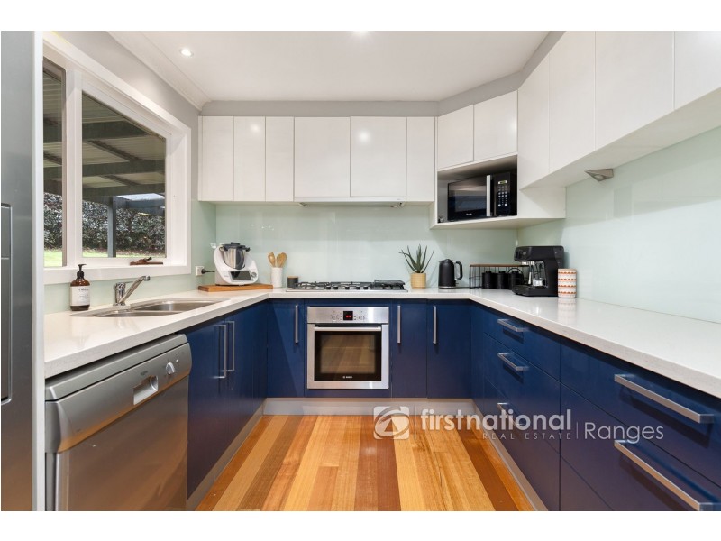 5 Stringybark Road, Cockatoo VIC 3781