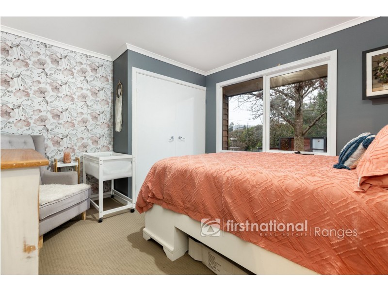 5 Stringybark Road, Cockatoo VIC 3781
