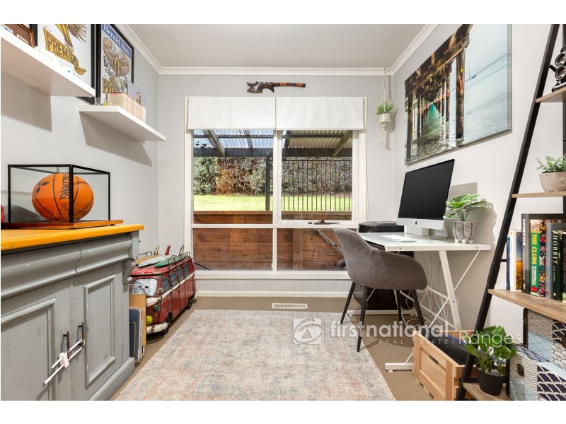 5 Stringybark Road, Cockatoo VIC 3781