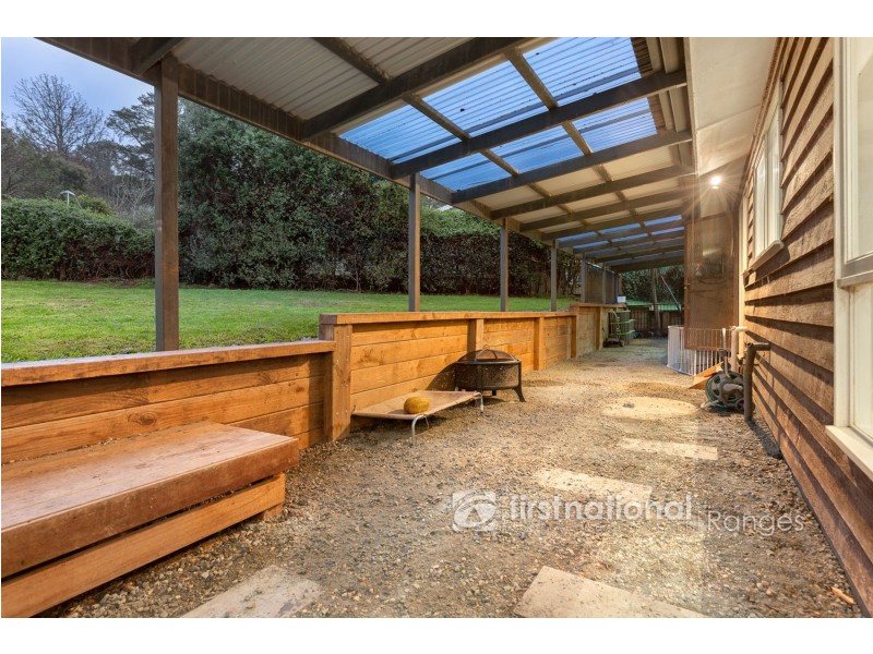 5 Stringybark Road, Cockatoo VIC 3781