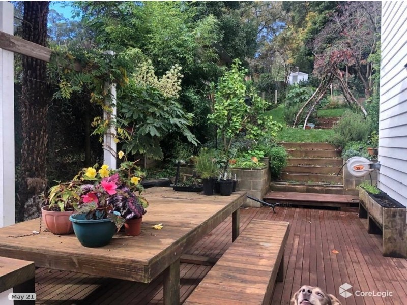 15 Charman Avenue, Emerald VIC 3782