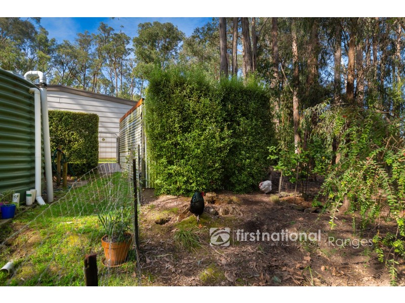 28 Mountain Road, Cockatoo VIC 3781