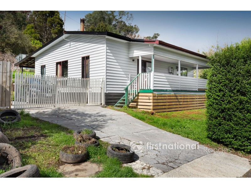 96 Woori Yallock Road, Cockatoo VIC 3781