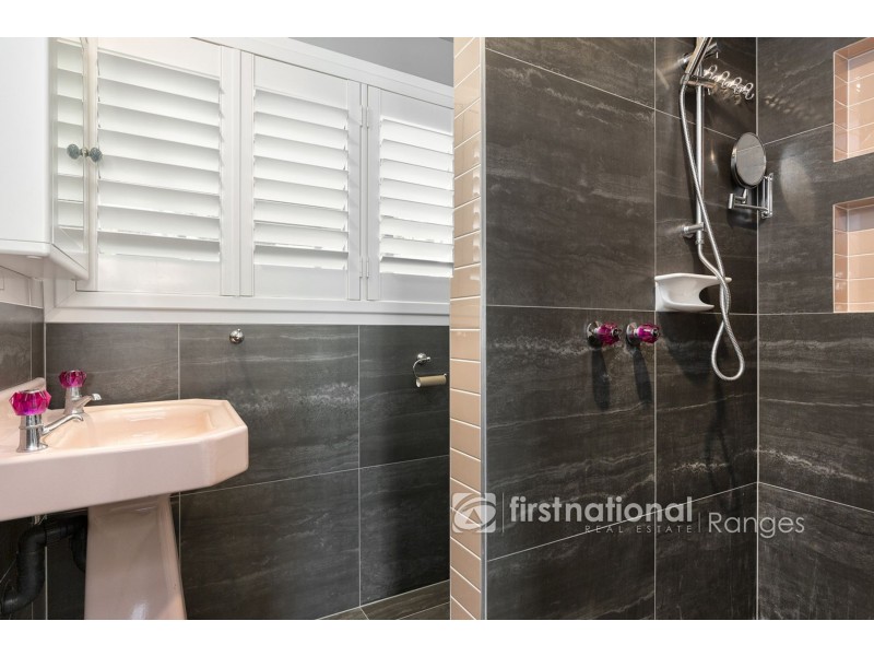 96 Woori Yallock Road, Cockatoo VIC 3781