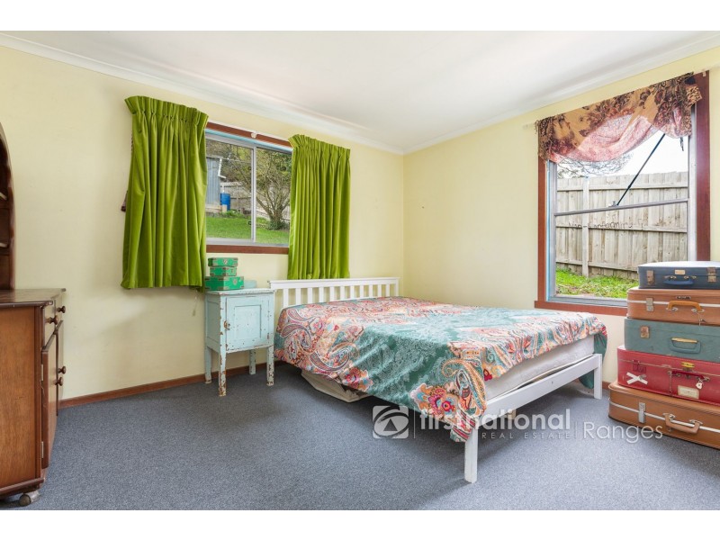 96 Woori Yallock Road, Cockatoo VIC 3781