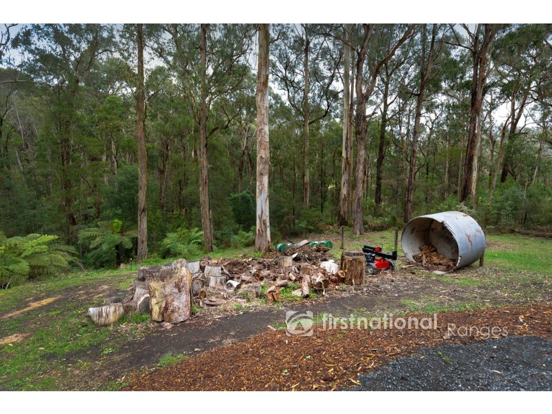 25 Mountain Road, Cockatoo VIC 3781