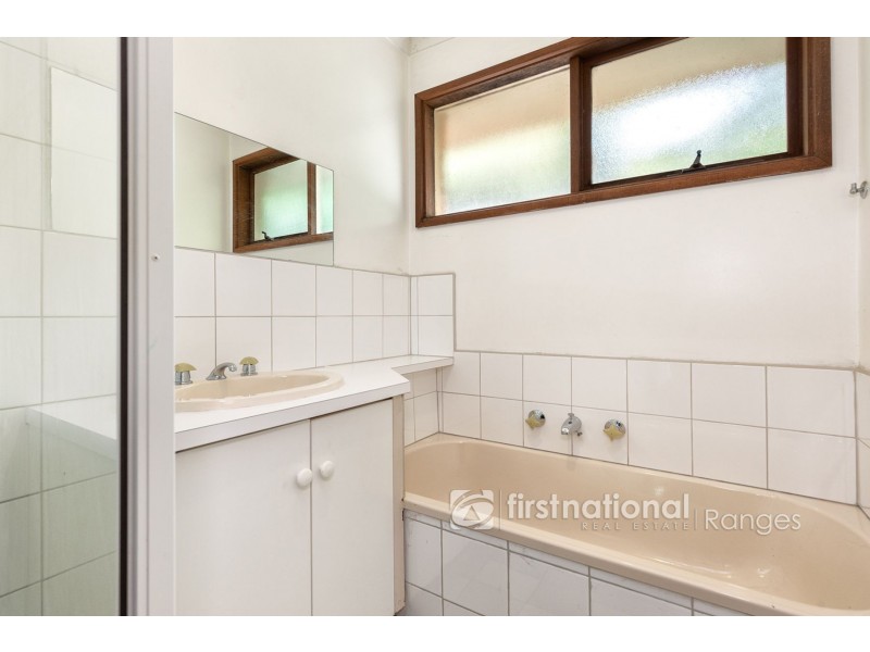 19 Joffre Parade, Cockatoo VIC 3781