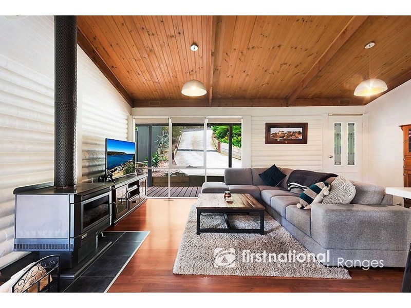 35A Mountain Road, Cockatoo VIC 3781