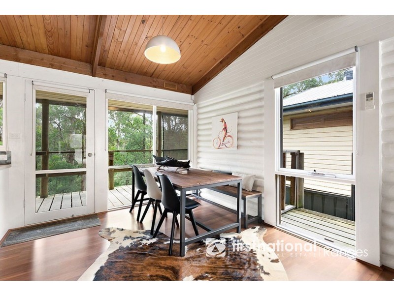 35A Mountain Road, Cockatoo VIC 3781
