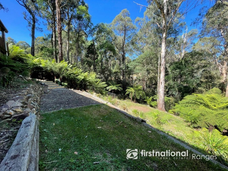 35A Mountain Road, Cockatoo VIC 3781