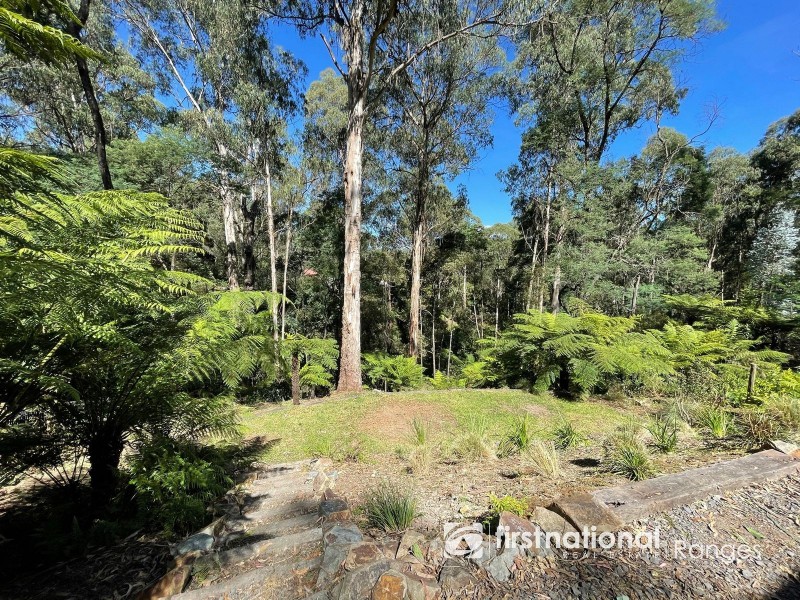35A Mountain Road, Cockatoo VIC 3781