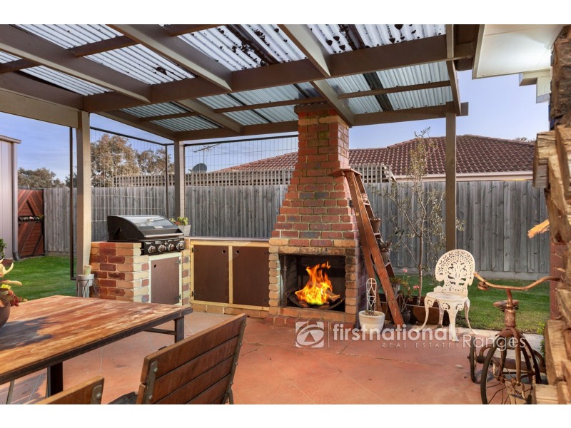 13 Sheffield Close, Pakenham VIC 3810