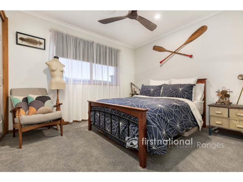 13 Sheffield Close, Pakenham VIC 3810