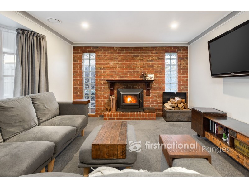 13 Sheffield Close, Pakenham VIC 3810