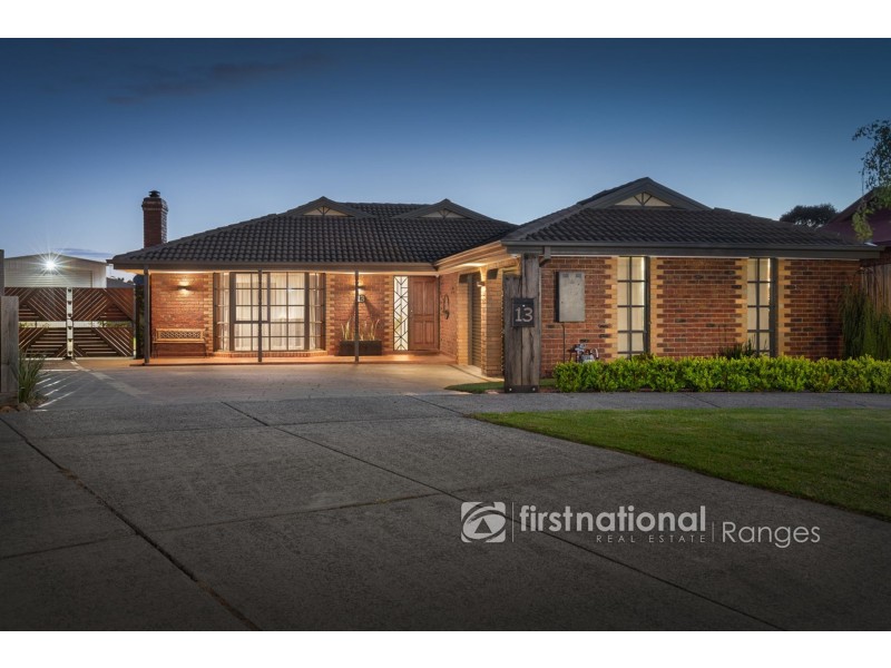 13 Sheffield Close, Pakenham VIC 3810