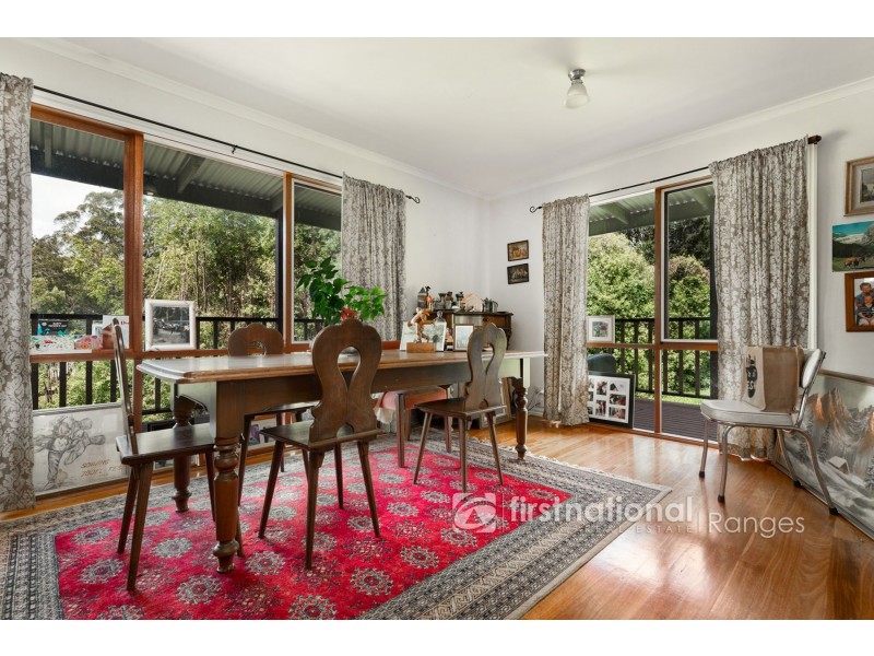 1 Stringybark Road, Cockatoo VIC 3781