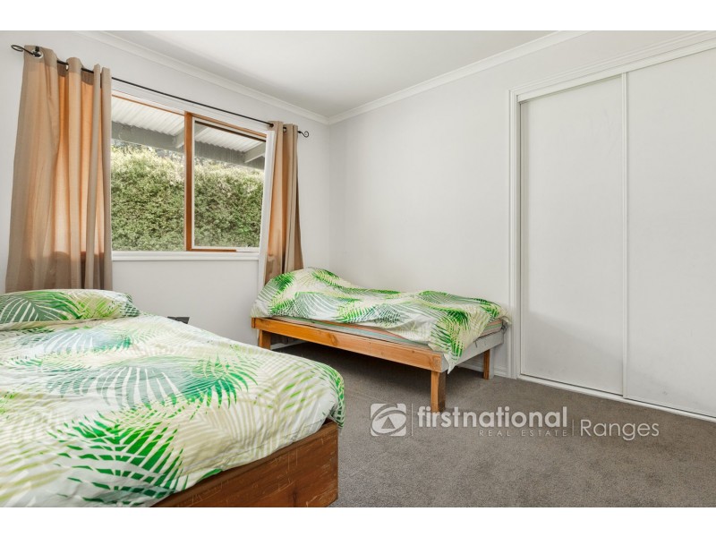 1 Stringybark Road, Cockatoo VIC 3781