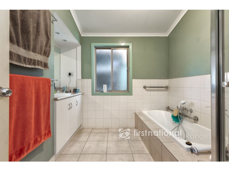 3 Heroes Avenue, Gembrook VIC 3783