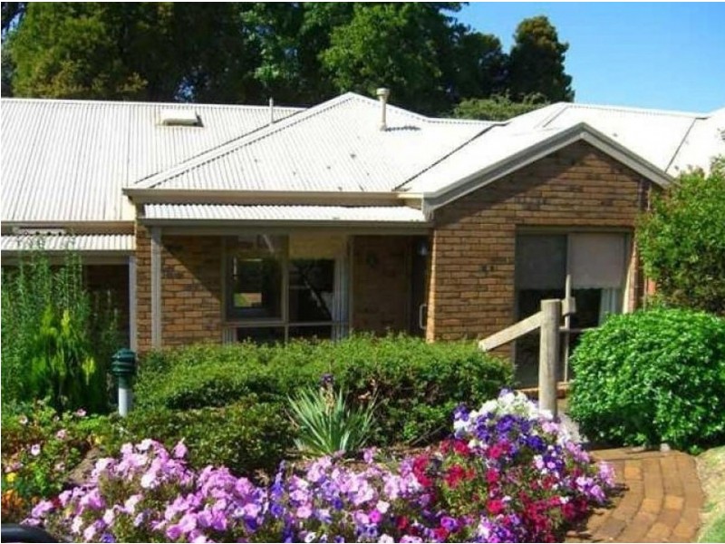 2/27-31 Kings Road, Emerald VIC 3782