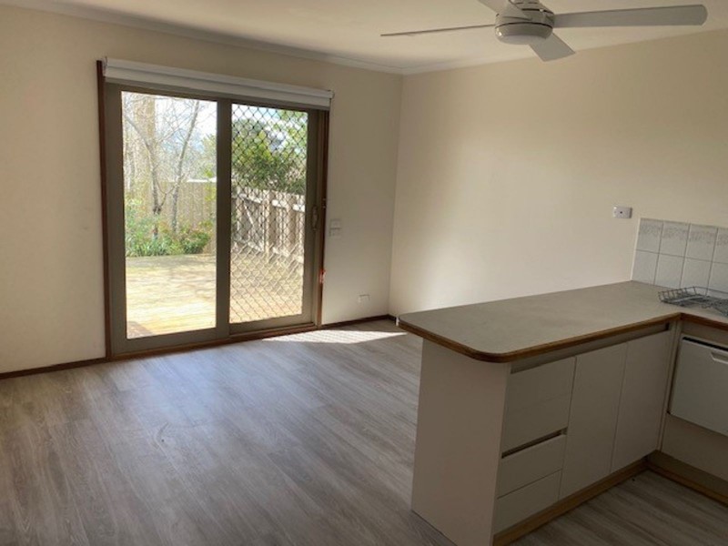 2/27-31 Kings Road, Emerald VIC 3782